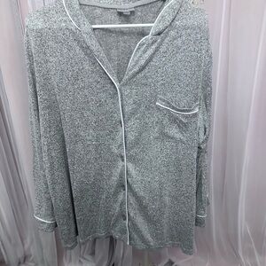 Avenue Gray Casual Button Down Shirt with Classic Collar